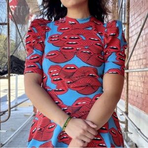 ISO Nooworks mouth puff sleeve top